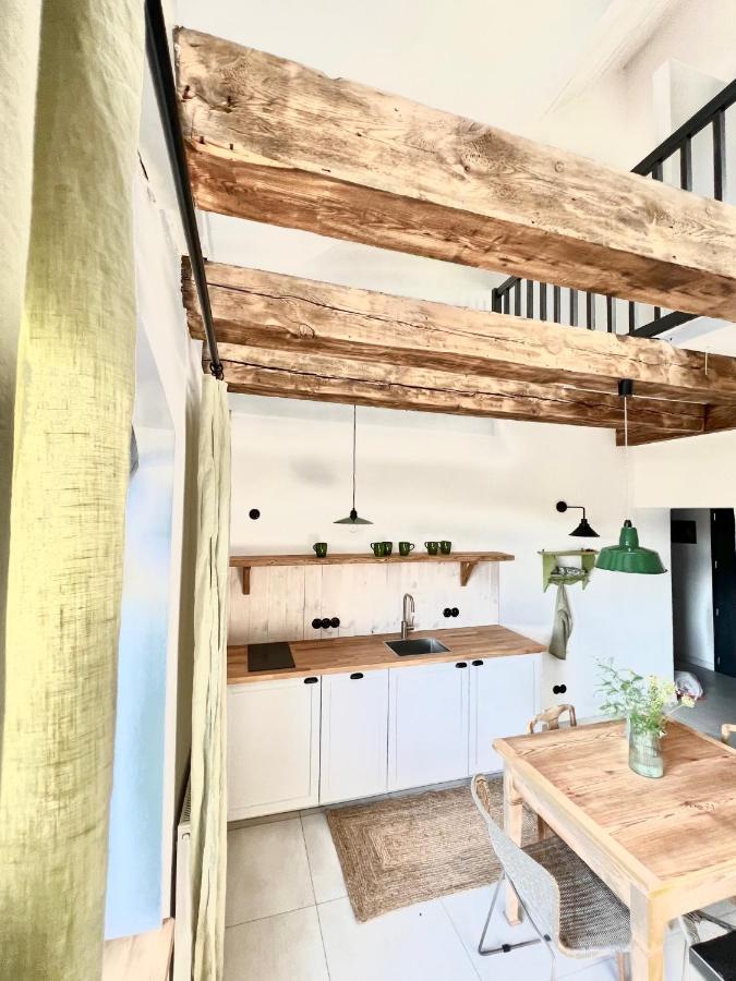 Ublik Stacja Appartement Buitenkant foto