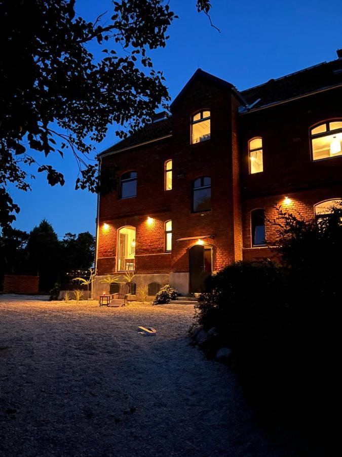 Ublik Stacja Appartement Buitenkant foto