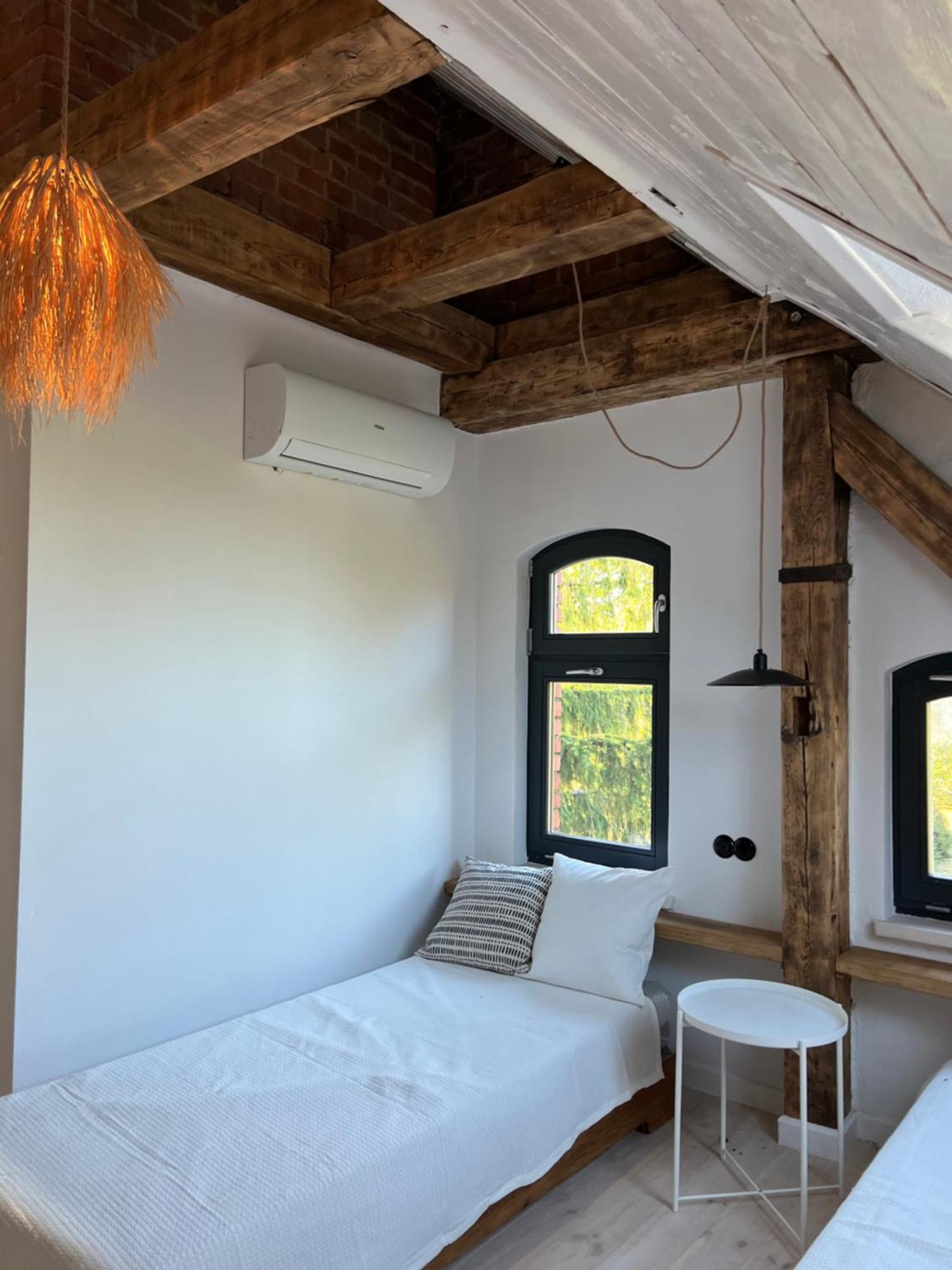 Ublik Stacja Appartement Buitenkant foto